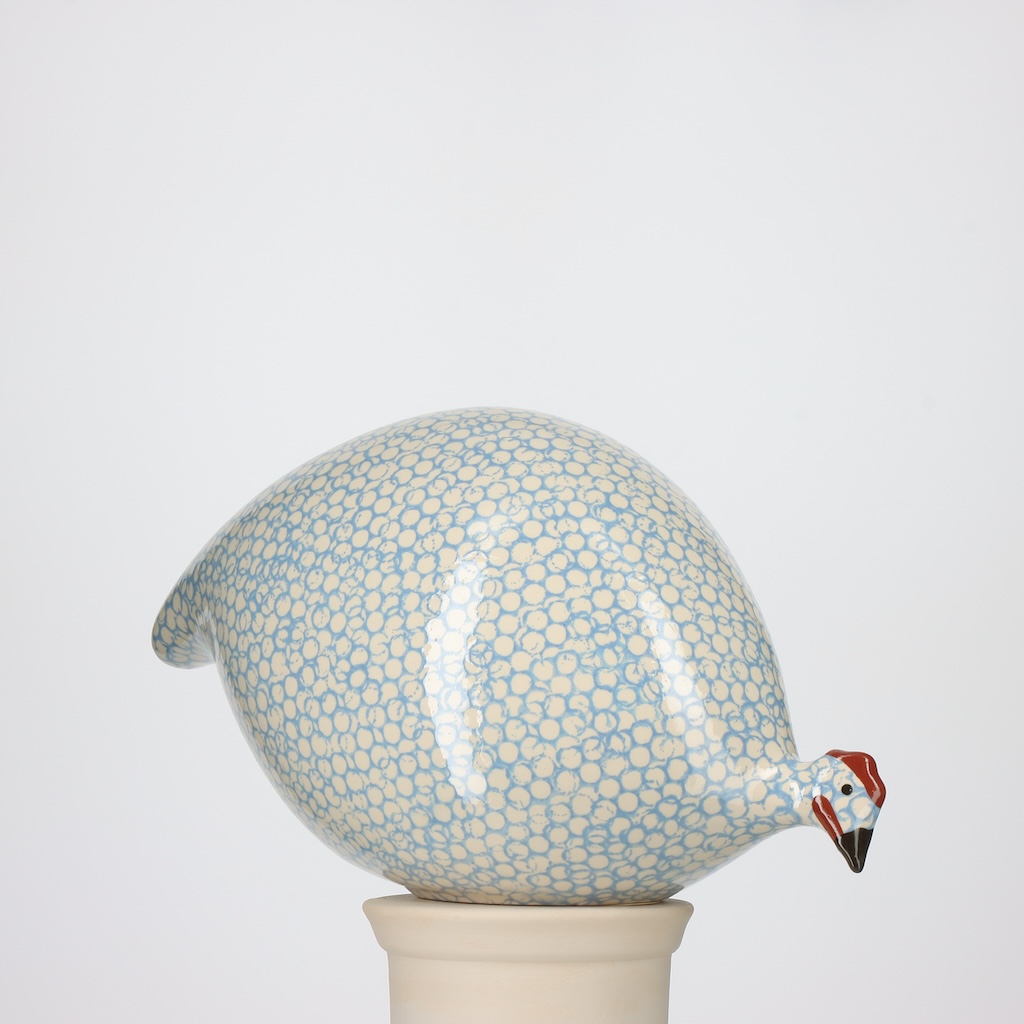 Pintade qui picore 2e choix Blanc moucheté Bleu Lavande n°454