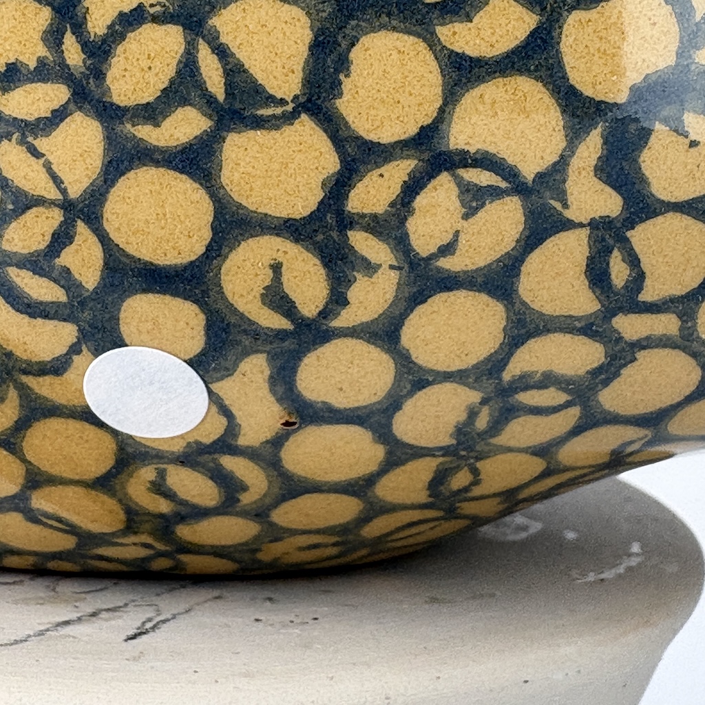 Caille grand modèle 2e choix Jaune moucheté Cobalt n°671 – Image 2
